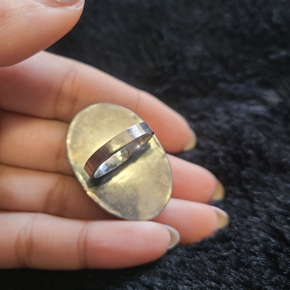 Handmade Labradorite silver ring - Picture 4 of 6